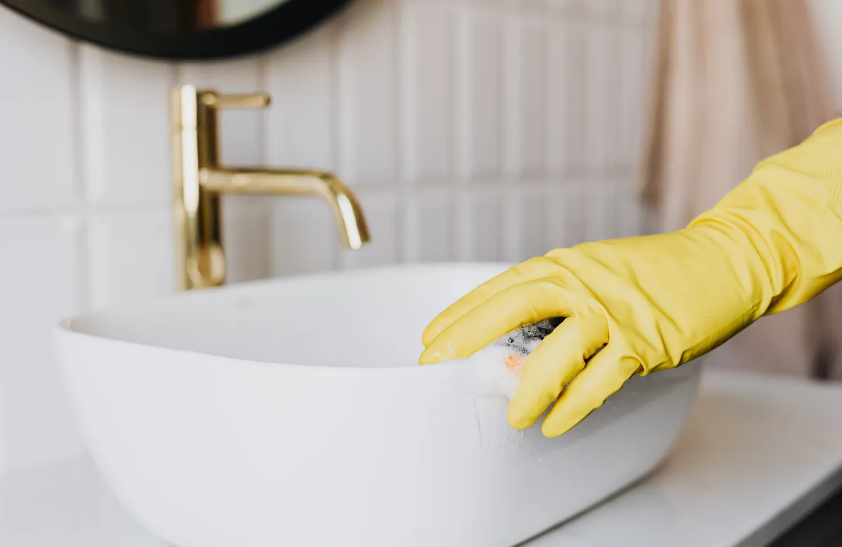 民泊オーナー必見！清掃代行の活用でリピーターを増やす秘訣とは？